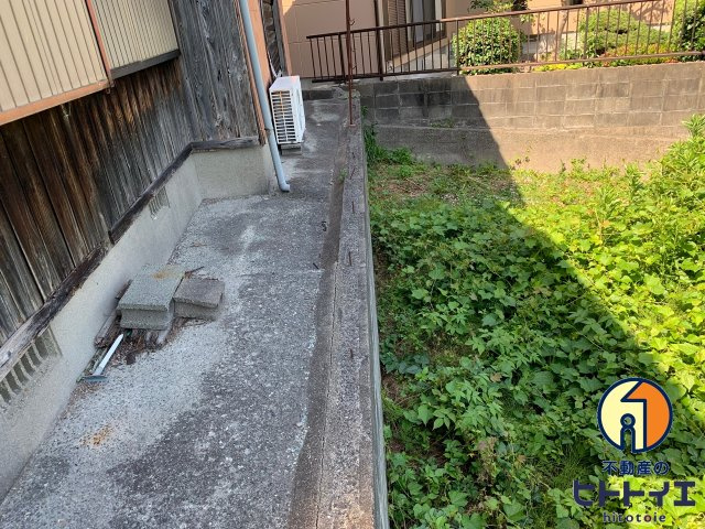 西牟田売地の外観|6355-5と6355-4の境