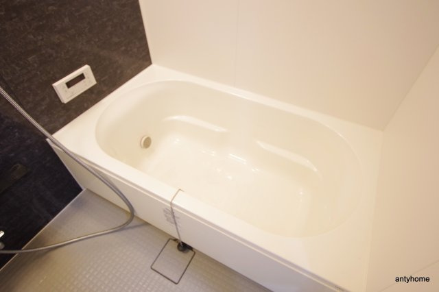 グランジュテ　仲介手数料無料の浴室