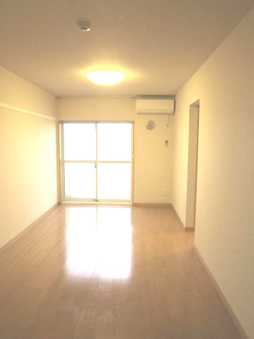 【居間・リビング】 | レオパレスセレノ