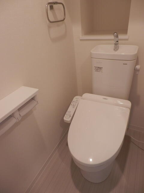 ユリカロゼ篠崎駅前のトイレ