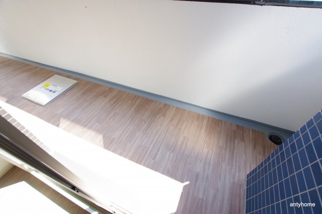 プレサンスOSAKA DOME CITYビーツ　仲介手数料無料のバルコニー