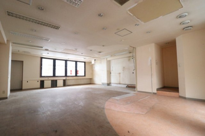 【内装】 | ステップビル