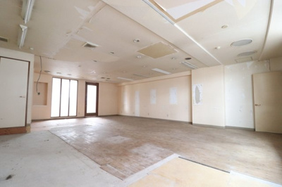 【内装】 | ステップビル