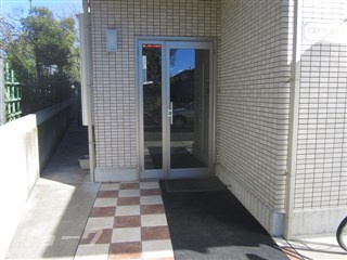 【エントランス】