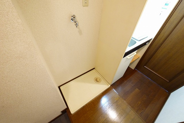 シティパレスやすらぎの道Ｐ５の設備|嬉しい室内洗濯機置き場がございます。
