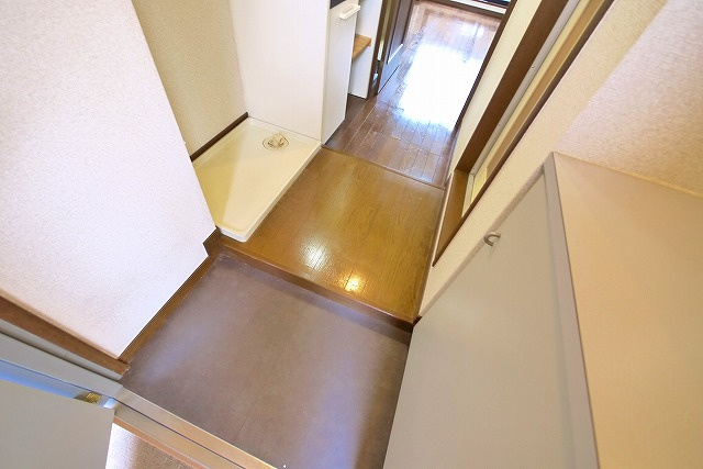 シティパレスやすらぎの道Ｐ５の玄関|毎日通る玄関はこちらです