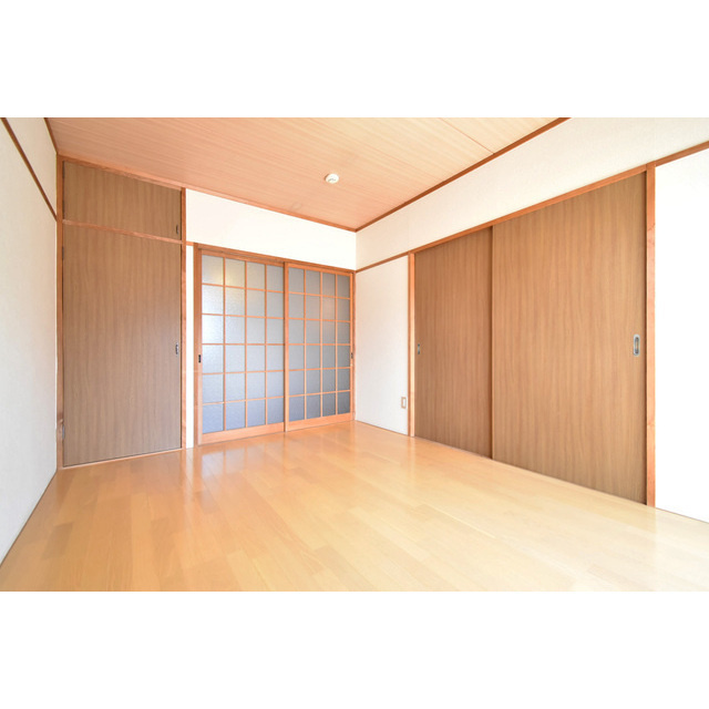 レピュート平田【キャッシュバック対象物件】の洋室