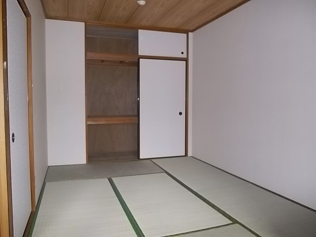 エムズ・アークC棟の和室