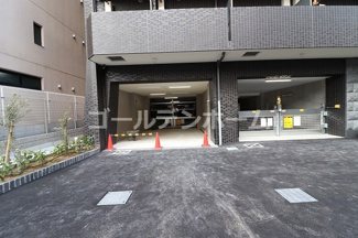 【駐車場】
