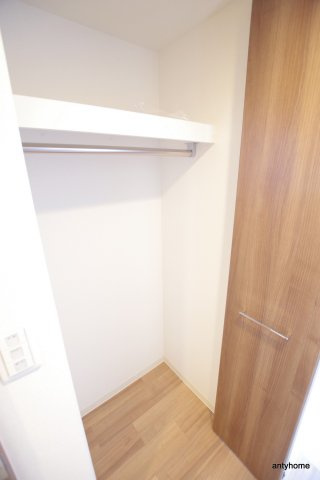 プレサンス新大阪イオリア　仲介手数料無料の収納