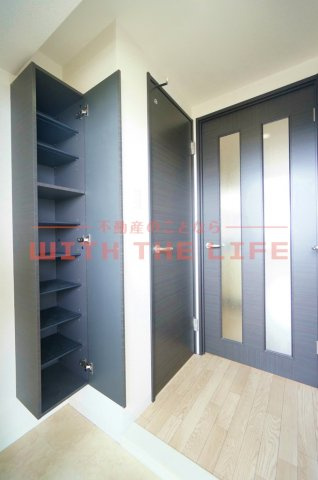 イーハトーブ櫛原【10,000円キャッシュバック対象物件】の玄関|シンプルで使いやすい玄関です