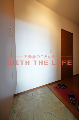 エスペランサリオ【キャッシュバック対象物件】の玄関