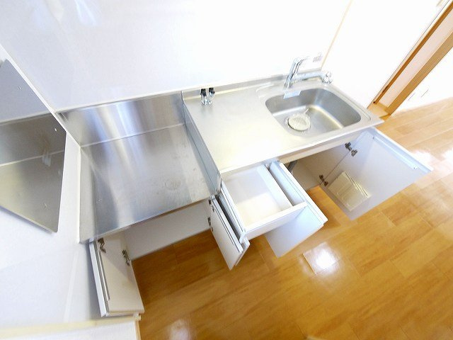 サニーサイド三笠Aの洋室|広々とした洋室です