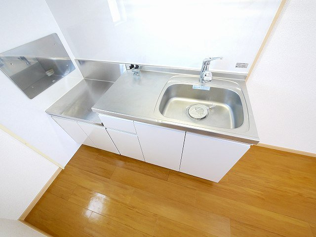 サニーサイド三笠Aのキッチン|キッチンでお料理をお楽しみください