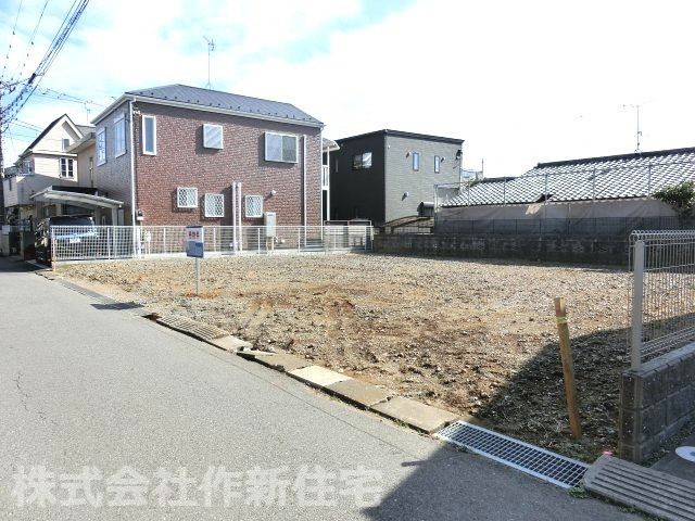 八千代市勝田台南２丁目　売地　丁度いい約３８．８坪　建築条件なしの前面道路含む現地写真