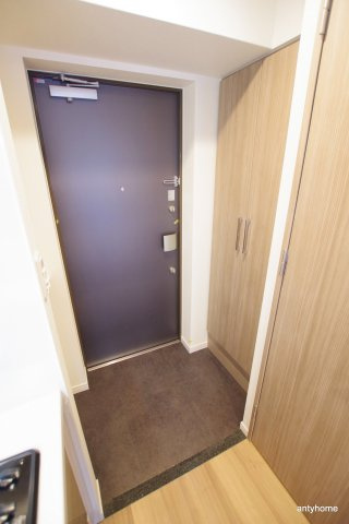 ララプレイス大阪城公園ノルド　仲介手数料無料の玄関