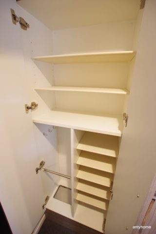 ララプレイス大阪城公園ノルド　仲介手数料無料の収納