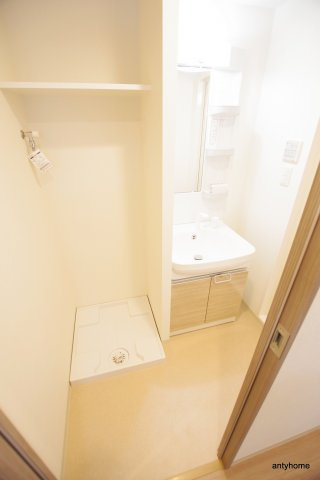 ララプレイス大阪城公園ノルド　仲介手数料無料の洗面所