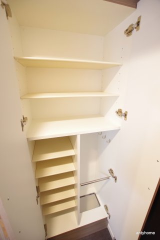 ララプレイス大阪城公園ノルド　仲介手数料無料の収納