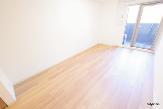 ララプレイス大阪城公園ノルド　仲介手数料無料の洋室