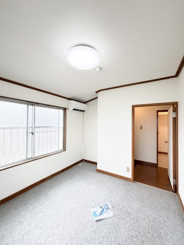 富谷マンションの洋室