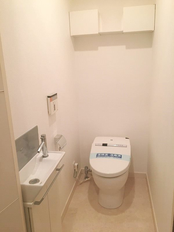 シャンブル向丘のトイレ|※写真は同タイプの別室になります