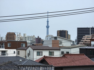 【展望】 | メゾンコダサ　共用廊下からスカイツリーが見えます