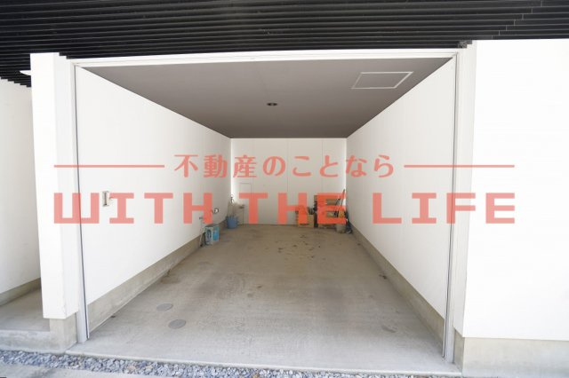La Luce（ラルーチェ）【10,000円キャッシュバック対象物件】の駐車場|車をお持ちの方に嬉しい駐車場付きの物件です