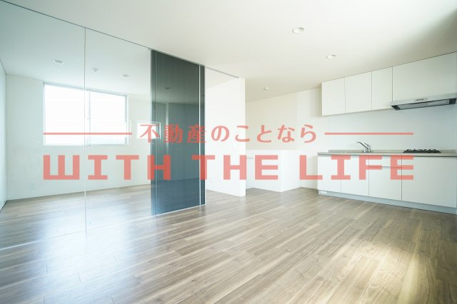 La Luce（ラルーチェ）【10,000円キャッシュバック対象物件】の居間・リビング|おしゃれなリビングです