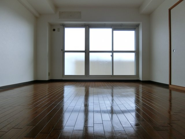 グランパス富田林の居間・リビング