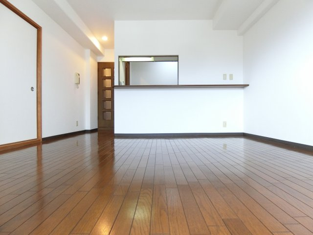 グランパス富田林の居間・リビング