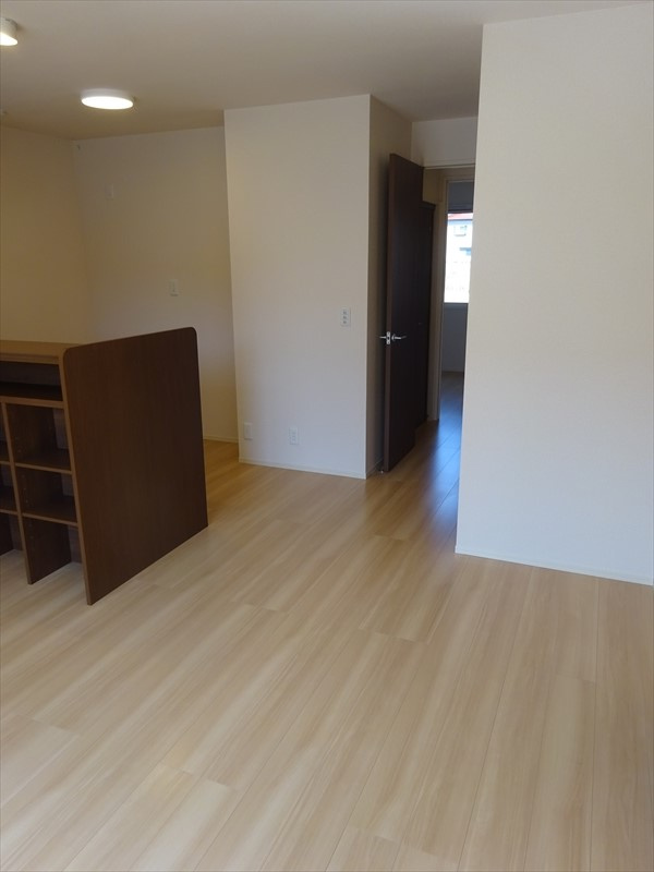 セジュール西条　A棟の居間・リビング