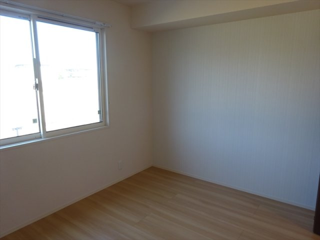 セジュール西条　A棟の洋室