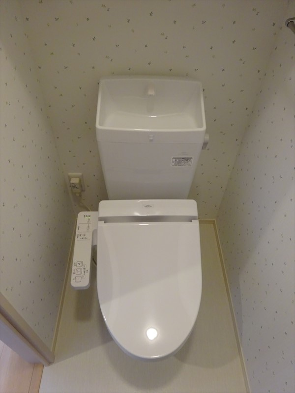 セジュール西条　A棟のトイレ