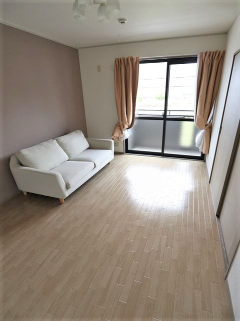 サンクイールの洋室