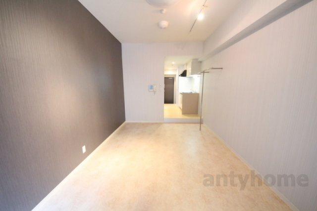 カーサリック同心　仲介手数料無料の居間・リビング