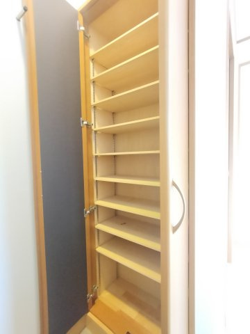 【収納】 | 下駄箱も充分なスペースがあり、玄関回りもスッキリと使えます。