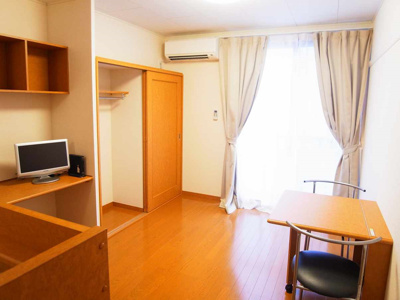 【居間・リビング】 | 鎌倉 | １階はフローリング、２階はカーペットになります。