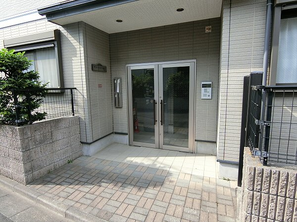 【エントランス】