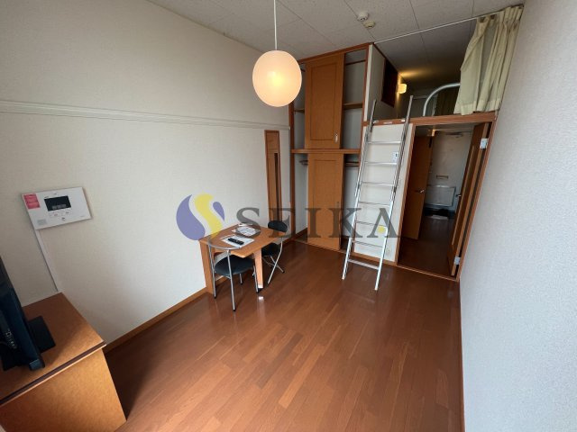 【内装】 | 横浜白根町 | １階はフローリング、２階はカーペットになります。