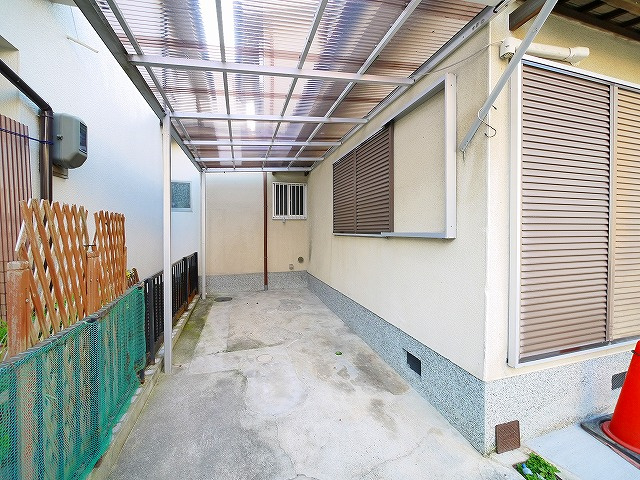 東九条一戸建住宅の駐車場|駐車場です