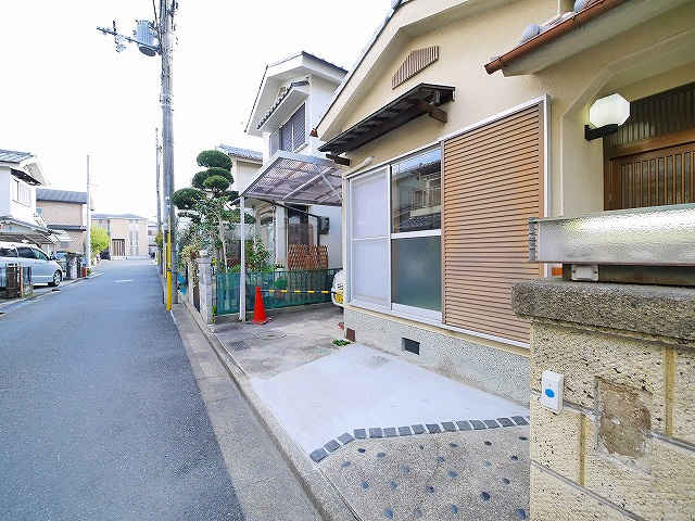東九条一戸建住宅のその他共用部分|自転車置き場