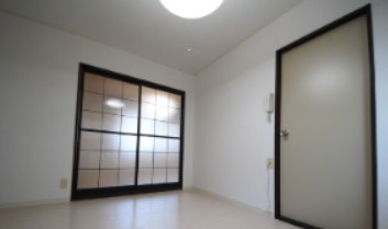 【洋室】 | フローラル和泉