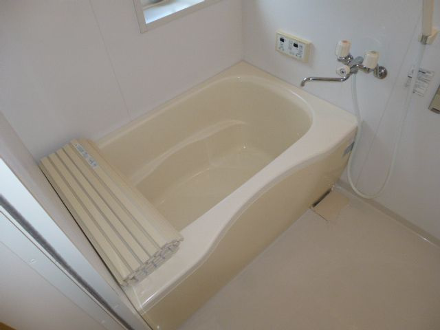 フォルテＣの浴室|追い焚きバス