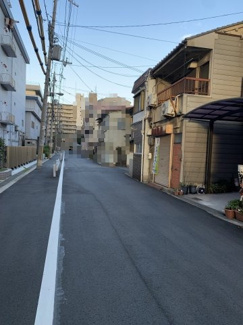 【前面道路含む現地写真】