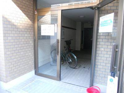 コーポエスポワールのエントランス