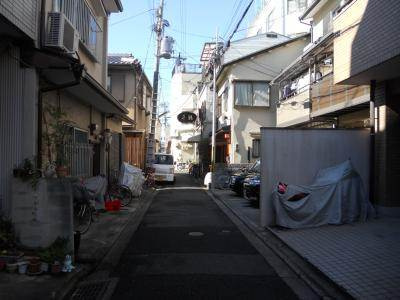 コーポエスポワールの周辺|前面道路