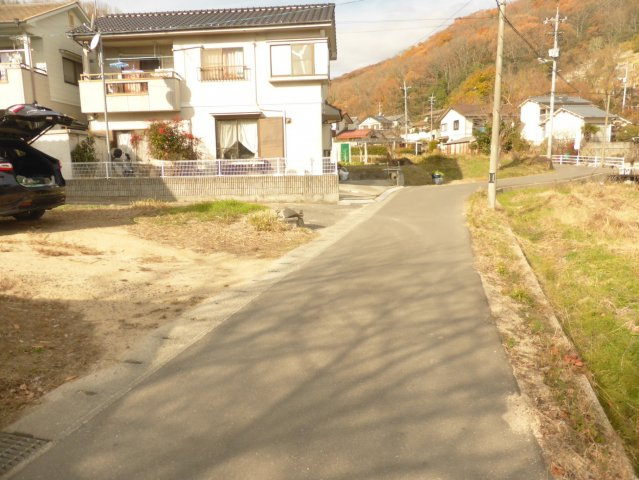 岡山市藤井　売地36坪の前面道路含む現地写真