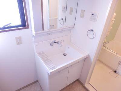 フローラみずほの独立洗面台|シャンプードレッサー