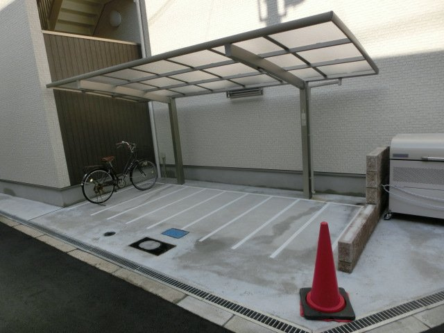 三津屋南一番館のエントランス